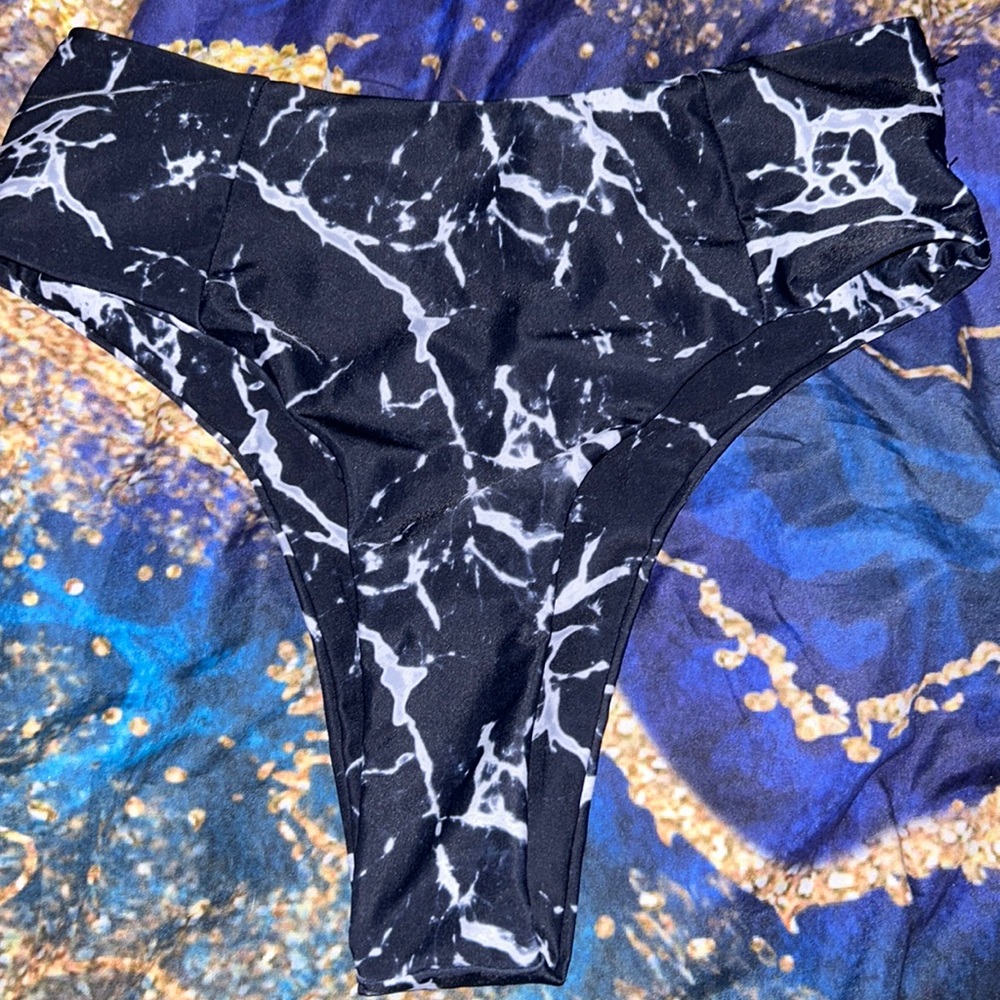 Black SHEIN bottoms